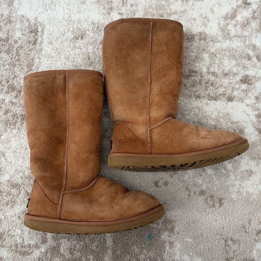 UGG CLASSIC TALL BOOTS CHESTNUT SIZE 7